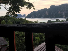  Phi Phi Green Hill Resort  Пхи-Пхи-Дон